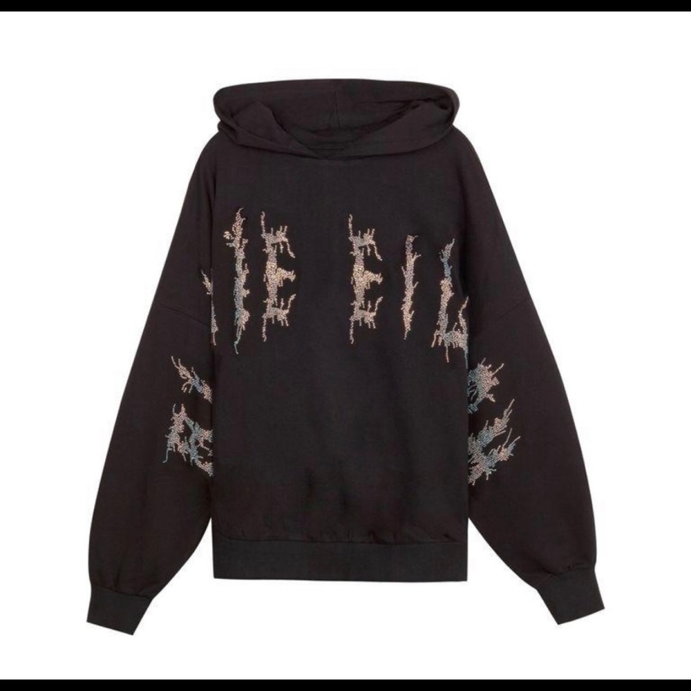 ISO Billie eilish x Bershka hoodie!